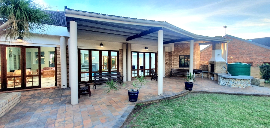 5 Bedroom Property for Sale in Winterhoek Park Eastern Cape